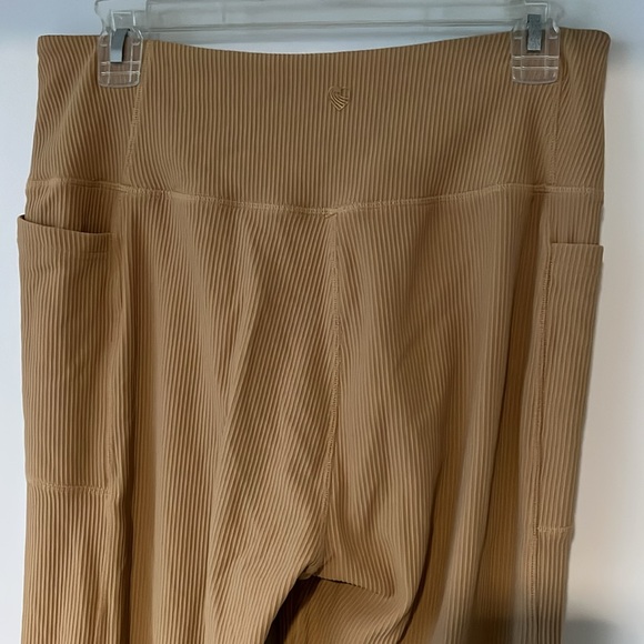 Tone it Up Exercise Leggings Beige Ribbed Fabric Size XL - Picture 5 of 7